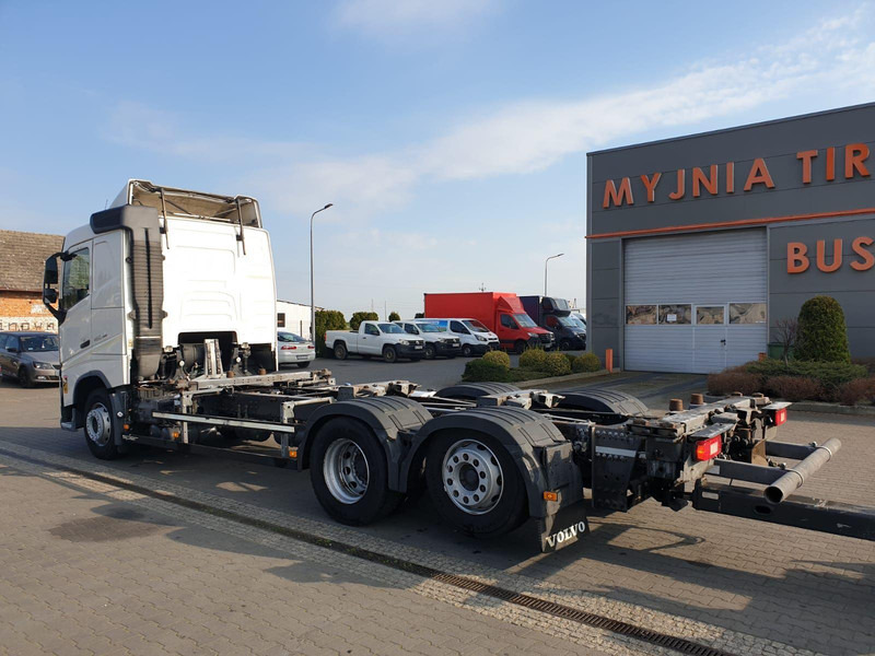 Volvo FH 460 EURO 6 BDF SWAP CHASSIS + TRAILER FLIEGL TWP180 - Alvaz teherautó: 3 kép. Volvo FH 460 EURO 6 BDF SWAP CHASSIS + TRAILER FLIEGL TWP180 - Alvaz teherautó: 3 kép.