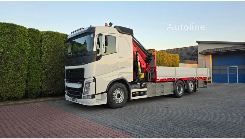 Volvo FH 540 - Flatbed+crane 6x2 - Platós teherautó, Darus autó: 2 kép. Volvo FH 540 - Flatbed+crane 6x2 - Platós teherautó, Darus autó: 2 kép.