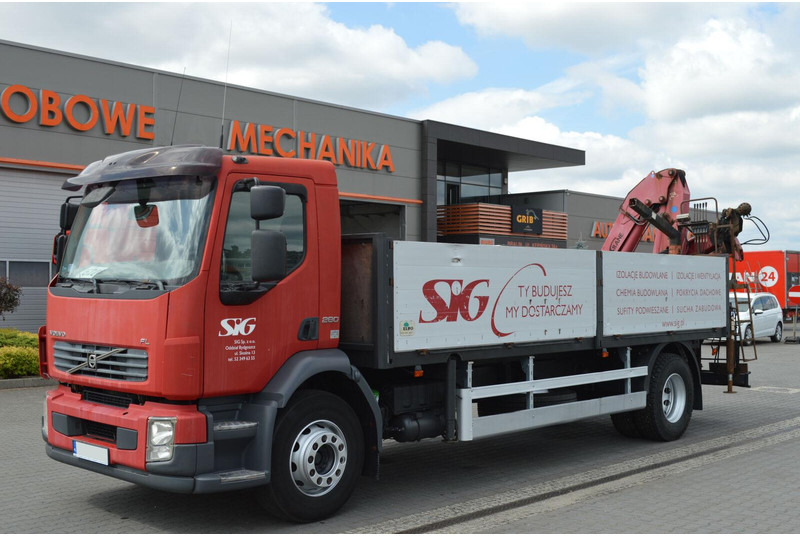 Volvo FL 18.280 Pallet Forks Rotator "22.5 5300 kg HDS AT - Platós teherautó, Darus autó: 1 kép. Volvo FL 18.280 Pallet Forks Rotator "22.5 5300 kg HDS AT - Platós teherautó, Darus autó: 1 kép.