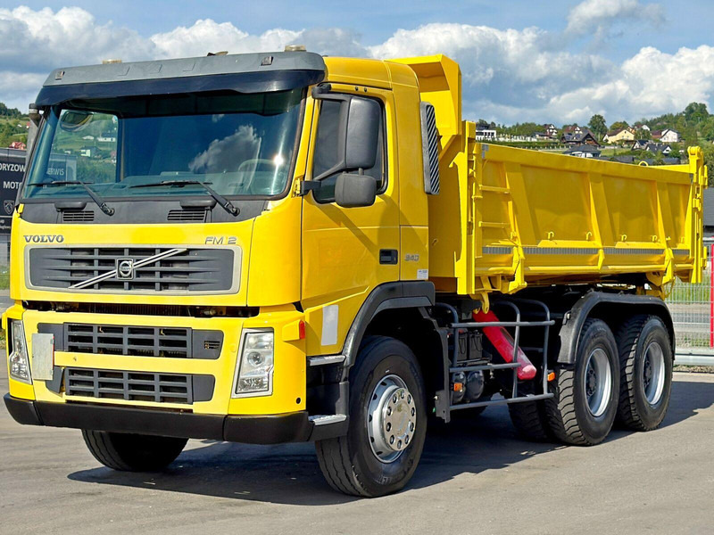 Volvo FM 12 340 Kipper 5,05 m + BORDMATIC / 6x4 - Billenőplatós teherautó: 5 kép. Volvo FM 12 340 Kipper 5,05 m + BORDMATIC / 6x4 - Billenőplatós teherautó: 5 kép.