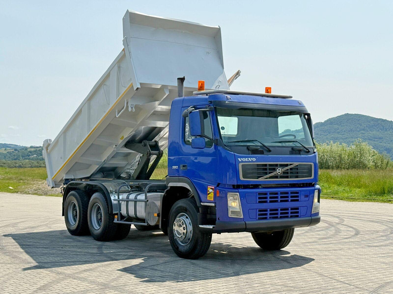 Volvo FM 380 Kipper 5,20 m + BORDMATIC / 6x4 - Billenőplatós teherautó: 1 kép. Volvo FM 380 Kipper 5,20 m + BORDMATIC / 6x4 - Billenőplatós teherautó: 1 kép.