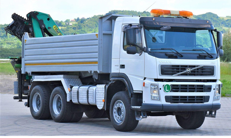 Volvo FM 440 - Billenőplatós teherautó, Darus autó: 4 kép. Volvo FM 440 - Billenőplatós teherautó, Darus autó: 4 kép.