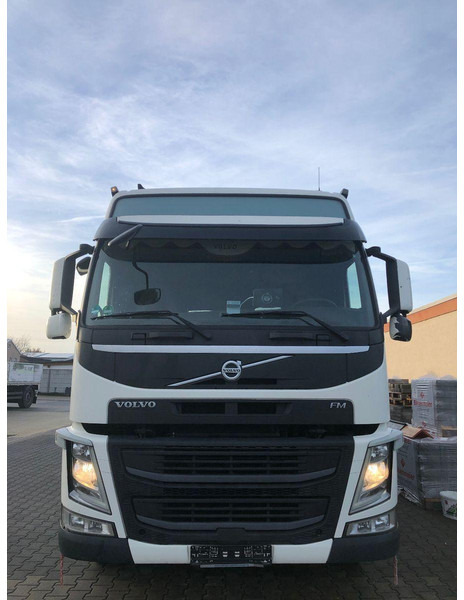Volvo FM 460 - Platós teherautó, Darus autó: 3 kép. Volvo FM 460 - Platós teherautó, Darus autó: 3 kép.