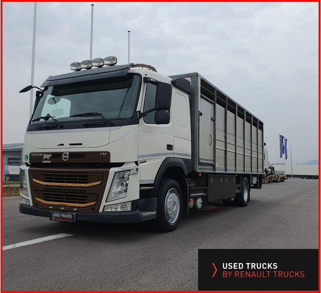 Volvo FM 500 Viehtransporter ( Rind / beef ) - Állatszállító teherautó: 2 kép. Volvo FM 500 Viehtransporter ( Rind / beef ) - Állatszállító teherautó: 2 kép.