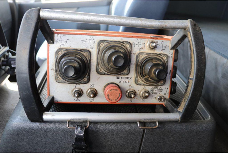 Platós teherautó, Darus autó Volvo FM370 E5 VEB Kran Atlas 190.2E-A4 Funk: 8 kép. Platós teherautó, Darus autó Volvo FM370 E5 VEB Kran Atlas 190.2E-A4 Funk: 8 kép.