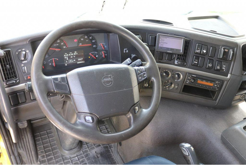 Platós teherautó, Darus autó Volvo FM370 E5 VEB Kran Atlas 190.2E-A4 Funk: 9 kép. Platós teherautó, Darus autó Volvo FM370 E5 VEB Kran Atlas 190.2E-A4 Funk: 9 kép.