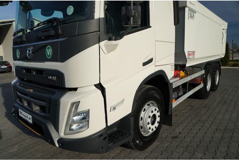 Billenőplatós teherautó Volvo FMX 550 / 6x4 / WYWROTKA / WOZIDŁO / HARDOX / HYDRAULICZNA KLAPA: 15 kép.