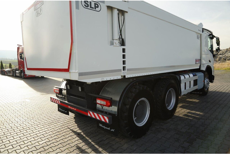 Billenőplatós teherautó Volvo FMX 550 / 6x4 / WYWROTKA / WOZIDŁO / HARDOX / HYDRAULICZNA KLAPA: 20 kép.