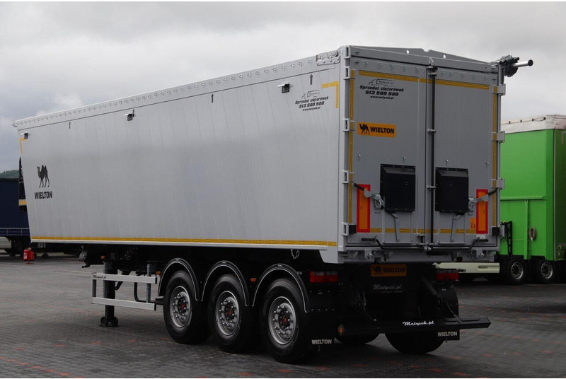 Wielton - Félpótkocsi billenőplatós: 4 kép. Wielton - Félpótkocsi billenőplatós: 4 kép.