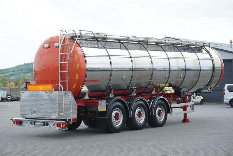 Wielton SOMMER / CYSTERNA SPOZYWCZA / 28 374 LITRÓW / 4 KOMOROWA / WEBAS - Tartályos félpótkocsi: 5 kép. Wielton SOMMER / CYSTERNA SPOZYWCZA / 28 374 LITRÓW / 4 KOMOROWA / WEBAS - Tartályos félpótkocsi: 5 kép.