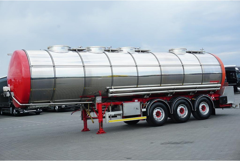 Wielton SOMMER / CYSTERNA SPOZYWCZA / 28 374 LITRÓW / 4 KOMOROWA / WEBAS - Tartályos félpótkocsi: 3 kép. Wielton SOMMER / CYSTERNA SPOZYWCZA / 28 374 LITRÓW / 4 KOMOROWA / WEBAS - Tartályos félpótkocsi: 3 kép.