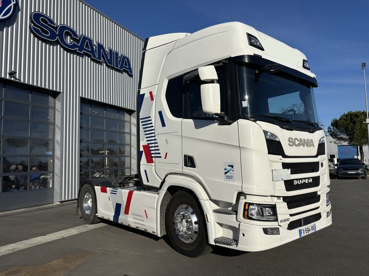SCANIA R 500 A4x2NA - Nyergesvontató: 3 kép. SCANIA R 500 A4x2NA - Nyergesvontató: 3 kép.