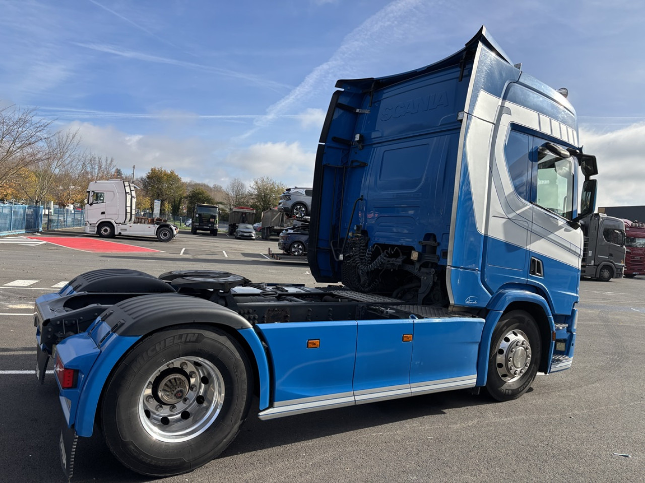 SCANIA R 500 A4x2NB - Nyergesvontató: 5 kép. SCANIA R 500 A4x2NB - Nyergesvontató: 5 kép.