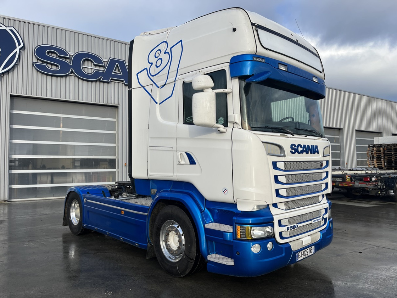 SCANIA R 580 LA4x2MNB - Nyergesvontató: 3 kép. SCANIA R 580 LA4x2MNB - Nyergesvontató: 3 kép.