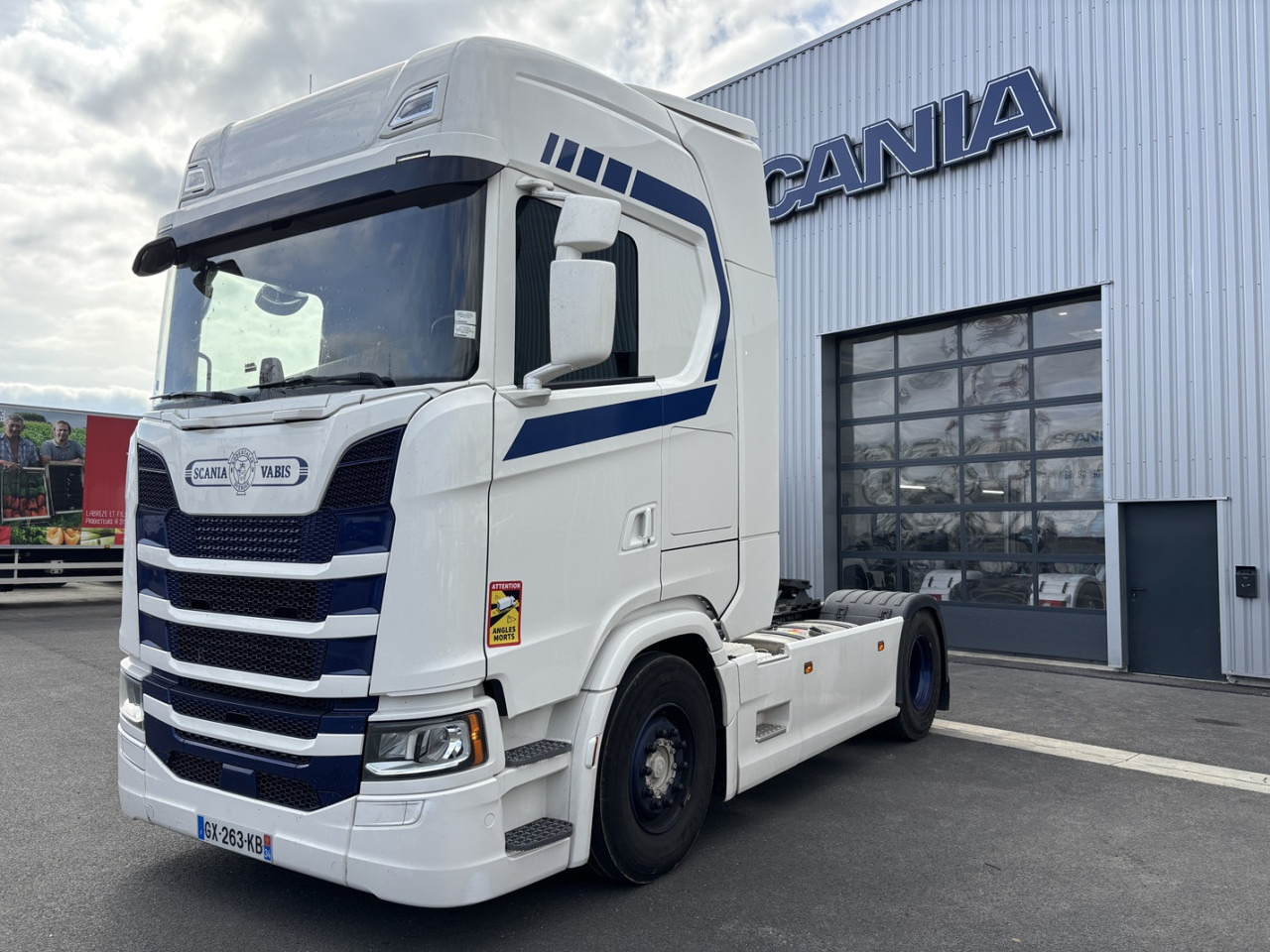 SCANIA S 500 A4x2NA - Nyergesvontató: 1 kép. SCANIA S 500 A4x2NA - Nyergesvontató: 1 kép.