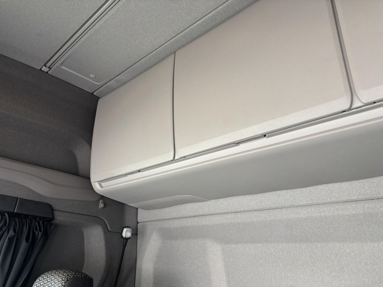 Nyergesvontató SCANIA S 500 A4x2NA: 6 kép.