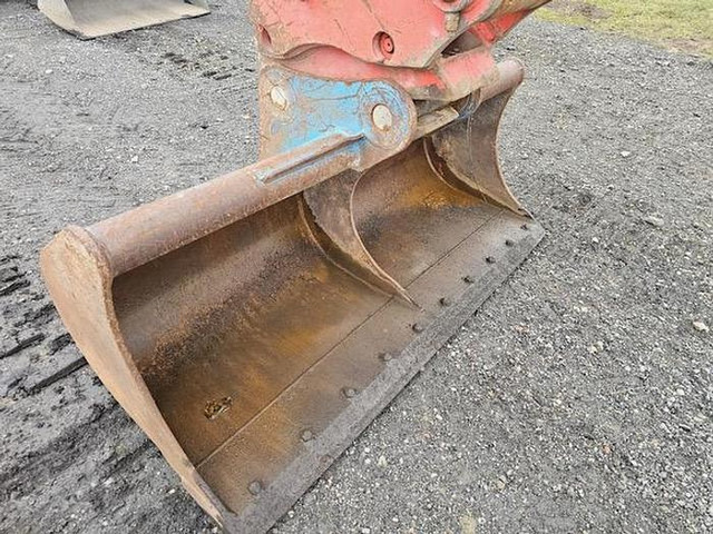 Sany SY265C - Kotrógép: 4 kép. Sany SY265C - Kotrógép: 4 kép.