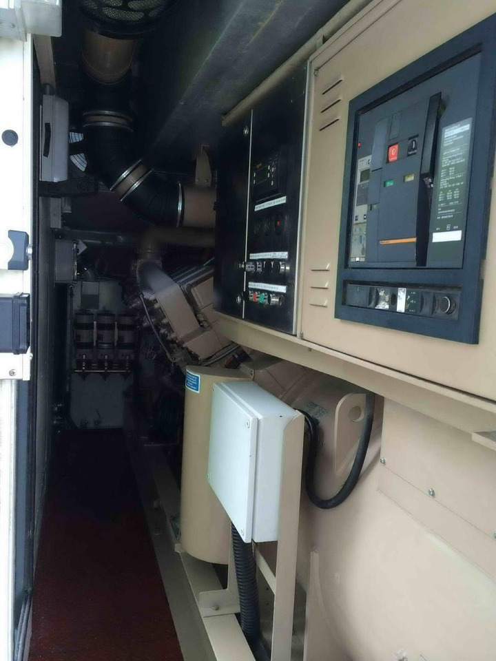 Cummins Generator 1425 KVA powerd by KTA50-G3 - Áramfejlesztő: 4 kép. Cummins Generator 1425 KVA powerd by KTA50-G3 - Áramfejlesztő: 4 kép.