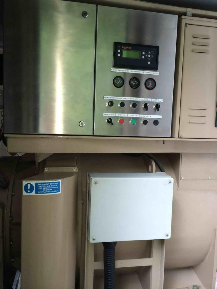 Cummins Generator 1425 KVA powerd by KTA50-G3 Super Silent - Áramfejlesztő: 5 kép. Cummins Generator 1425 KVA powerd by KTA50-G3 Super Silent - Áramfejlesztő: 5 kép.