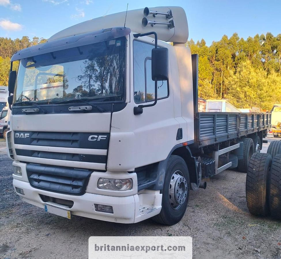 DAF CF75 310 | ZF Automatic Gearbox | Euro 3 | 6x2 26 Ton | - Platós teherautó: 2 kép. DAF CF75 310 | ZF Automatic Gearbox | Euro 3 | 6x2 26 Ton | - Platós teherautó: 2 kép.