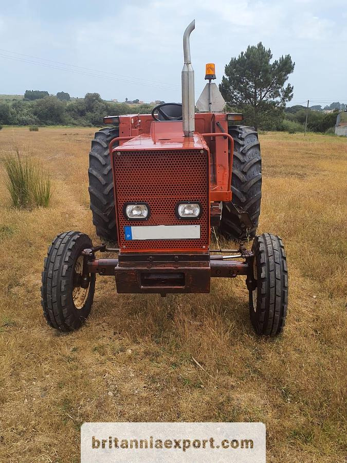 FIAT 780 | 4 cylinder | Oil brakes | Power steering - Traktor: 2 kép. FIAT 780 | 4 cylinder | Oil brakes | Power steering - Traktor: 2 kép.