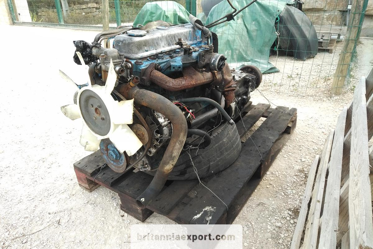 NISSAN SD22 2.2L Diesel | 4 Cylinder | 5 Speed Manual Gearbox - Motor: 2 kép. NISSAN SD22 2.2L Diesel | 4 Cylinder | 5 Speed Manual Gearbox - Motor: 2 kép.