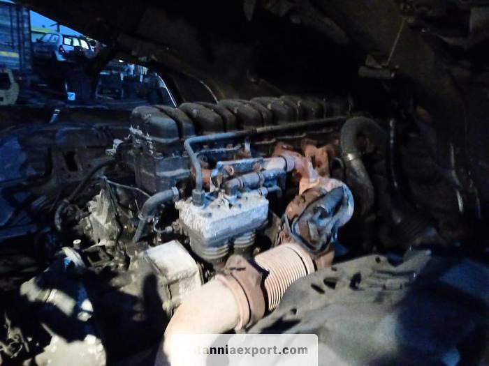 Nyergesvontató SCANIA P 124 G 400  | CP19  | Euro 2  | Manual gearbox: 14 kép.