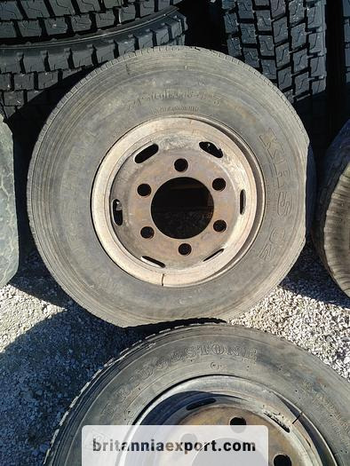 TOYOTA 4 x used 7.50-16 LT tyres on 6 studs rims for Toyota Dyna 300 - Komplett kerék: 4 kép. TOYOTA 4 x used 7.50-16 LT tyres on 6 studs rims for Toyota Dyna 300 - Komplett kerék: 4 kép.