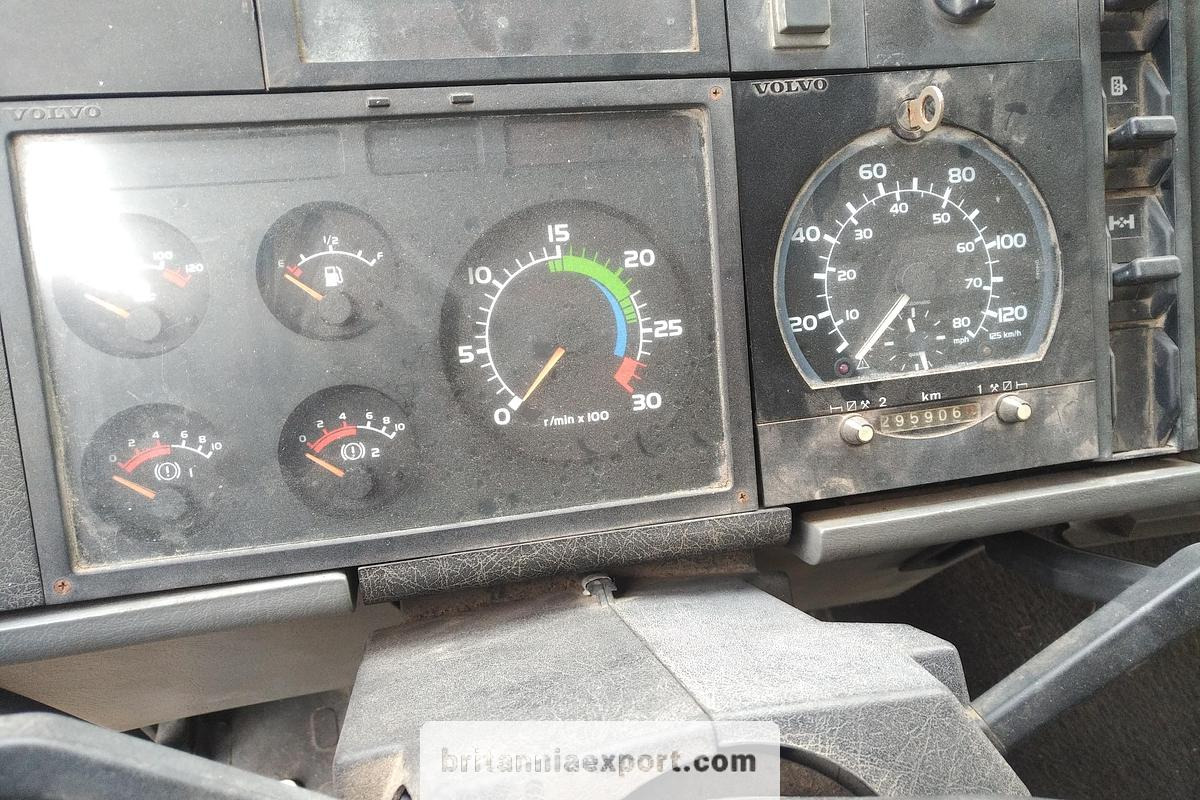 Alvaz teherautó VOLVO FL619 Intercooler | Manual Pump | 19 Ton | On 10 Studs | Full Springs Suspension |: 13 kép.