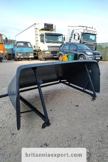 VOLVO Roof Spoiler – For Volvo FL6 Truck | Aerodynamic Fairing | Export Ready - Légterelő: 2 kép. VOLVO Roof Spoiler – For Volvo FL6 Truck | Aerodynamic Fairing | Export Ready - Légterelő: 2 kép.