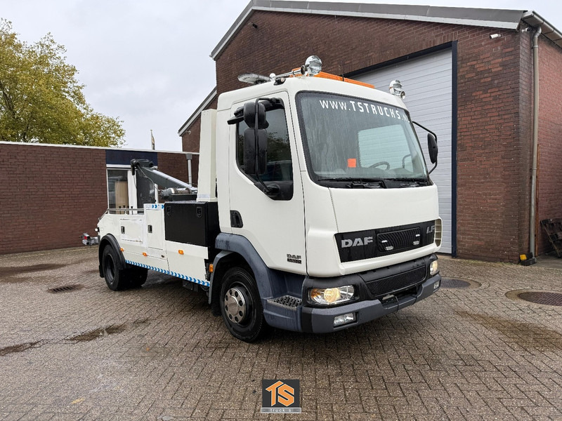 DAF FA LF45 EURO 3 - MANUAL - TOWTRUCK/AFSLEPER/ABSCHLEPP - BELGIUM TRUCK - TUV/APK 06/2026 - TOP! - Vontató: 4 kép. DAF FA LF45 EURO 3 - MANUAL - TOWTRUCK/AFSLEPER/ABSCHLEPP - BELGIUM TRUCK - TUV/APK 06/2026 - TOP! - Vontató: 4 kép.