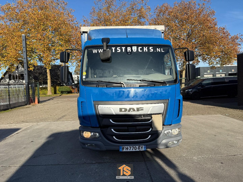 DAF LF 12T 260 AUTOMATIC - LADEBORDWAND - TOP TRUCK - Ponyvás teherautó: 2 kép. DAF LF 12T 260 AUTOMATIC - LADEBORDWAND - TOP TRUCK - Ponyvás teherautó: 2 kép.