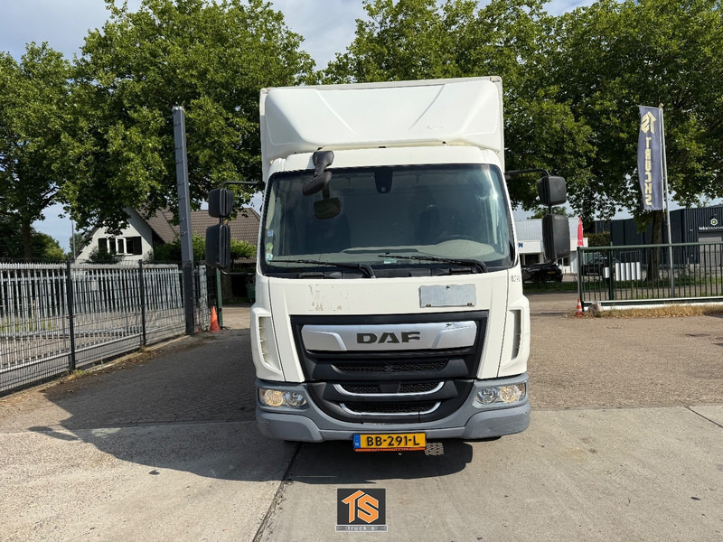 DAF LF 210 12TON - AUTOMATIC - LADEBORDWAND - APK/TUV 12/2025 - TOP TRUCK - Dobozos felépítményű teherautó: 2 kép. DAF LF 210 12TON - AUTOMATIC - LADEBORDWAND - APK/TUV 12/2025 - TOP TRUCK - Dobozos felépítményű teherautó: 2 kép.