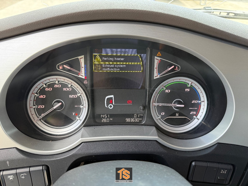 Nyergesvontató DAF FT XF 480 SSC 2 TANKS - ENGINE PROBLEM - NOKKEN: 10 kép.