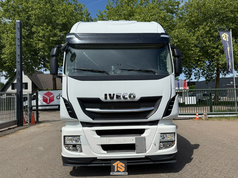 Iveco AS 420 AUTOMATIC - EURO 6 - 2 TANKS - 4X AVAILABLE - TOP! - Nyergesvontató: 5 kép. Iveco AS 420 AUTOMATIC - EURO 6 - 2 TANKS - 4X AVAILABLE - TOP! - Nyergesvontató: 5 kép.