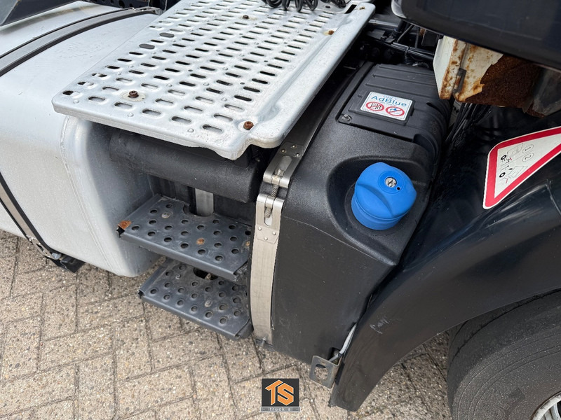 Iveco AS 460 Mega EURO 6 - AUTOMATIC - 2 TANKS - HEBESATTEL/HEFSCHOTEL/LIFTING FIFTH WHEEL - Nyergesvontató: 3 kép. Iveco AS 460 Mega EURO 6 - AUTOMATIC - 2 TANKS - HEBESATTEL/HEFSCHOTEL/LIFTING FIFTH WHEEL - Nyergesvontató: 3 kép.