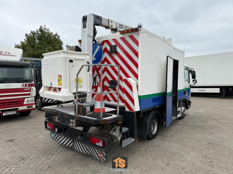 MAN TGL 12.210 EURO 5 - MANUAL - VERSALIFT VST-237-NF HEIGHT 14 M - BELGIUM TRUCK - TOP! - Teherautó, Darus autó: 2 kép. MAN TGL 12.210 EURO 5 - MANUAL - VERSALIFT VST-237-NF HEIGHT 14 M - BELGIUM TRUCK - TOP! - Teherautó, Darus autó: 2 kép.