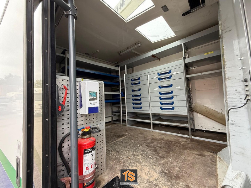 MAN TGL 12.210 EURO 5 - MANUAL - VERSALIFT VST-237-NF HEIGHT 14 M - BELGIUM TRUCK - TOP! - Teherautó, Darus autó: 3 kép. MAN TGL 12.210 EURO 5 - MANUAL - VERSALIFT VST-237-NF HEIGHT 14 M - BELGIUM TRUCK - TOP! - Teherautó, Darus autó: 3 kép.