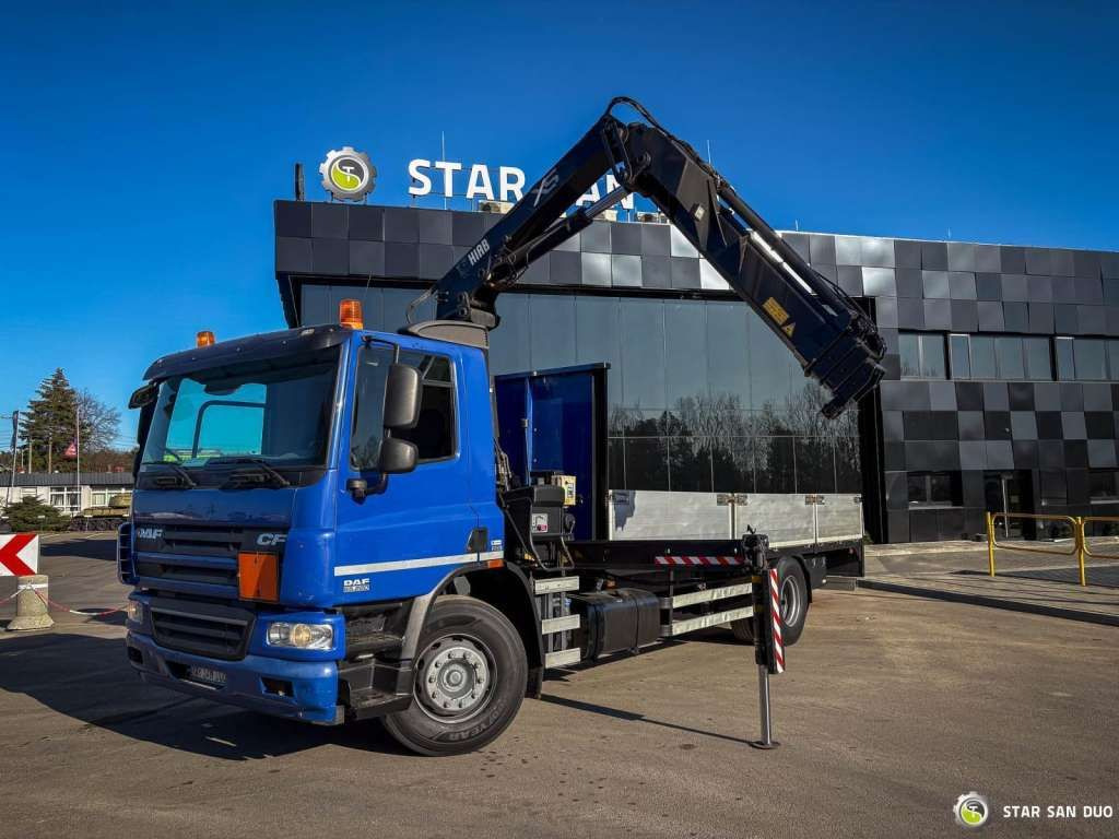 DAF CF 65 4x2 HIAB 144 E-3 HDS Crane Euro 5 - Darus autó: 1 kép. DAF CF 65 4x2 HIAB 144 E-3 HDS Crane Euro 5 - Darus autó: 1 kép.