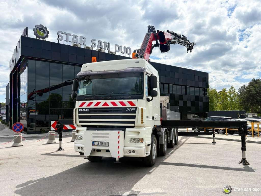 DAF XF 105.510 8x4 FASSI F800 XP Crane Fifth wheel - Darus autó: 5 kép. DAF XF 105.510 8x4 FASSI F800 XP Crane Fifth wheel - Darus autó: 5 kép.
