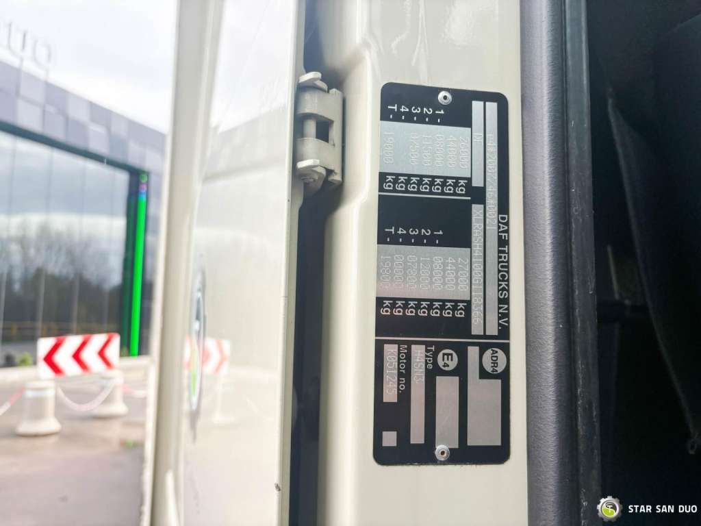 DAF  XF 440 6x2 Fassi F365 FLY JIBCranePallet Grippe lízing DAF  XF 440 6x2 Fassi F365 FLY JIBCranePallet Grippe: 26 kép.
