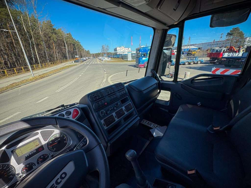 Új Ponyvás teherautó Iveco  EUROCARGO 4x4 Offroad Camper Winde: 12 kép.
