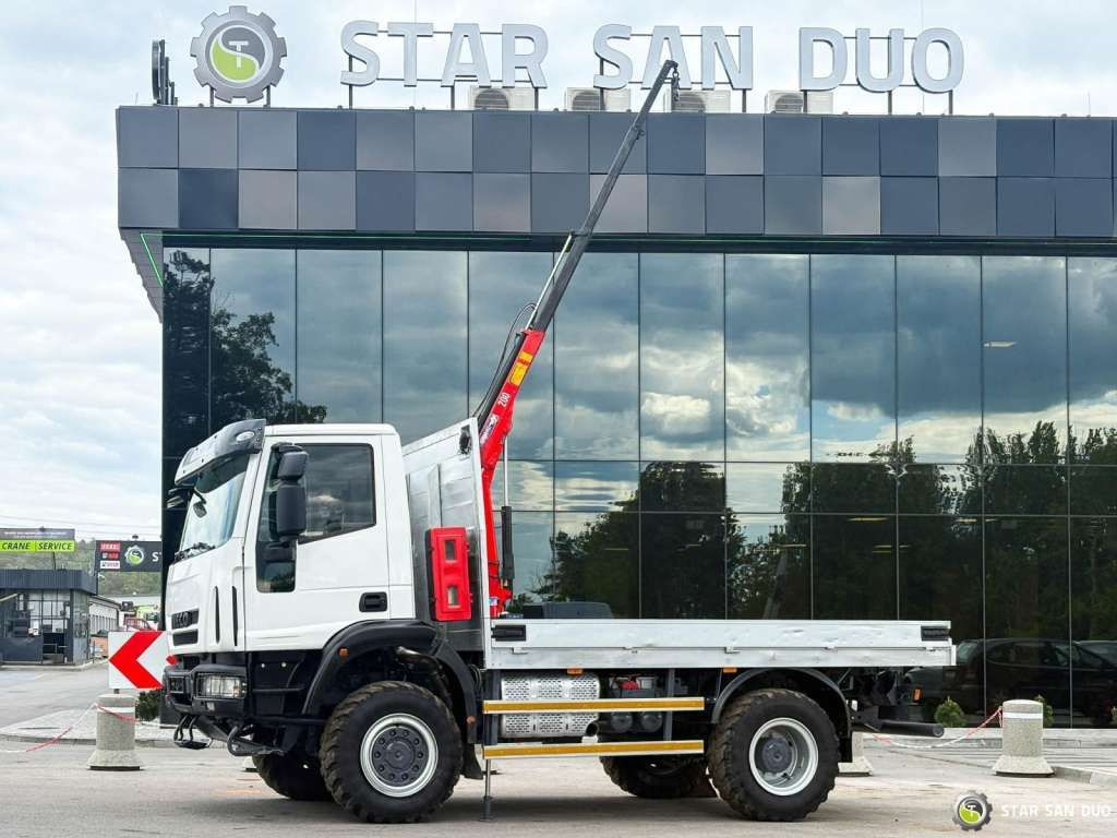 Iveco Eurocargo 4x4 HMF 202 Euro 6 mileage: 76,000 k - Darus autó: 1 kép. Iveco Eurocargo 4x4 HMF 202 Euro 6 mileage: 76,000 k - Darus autó: 1 kép.