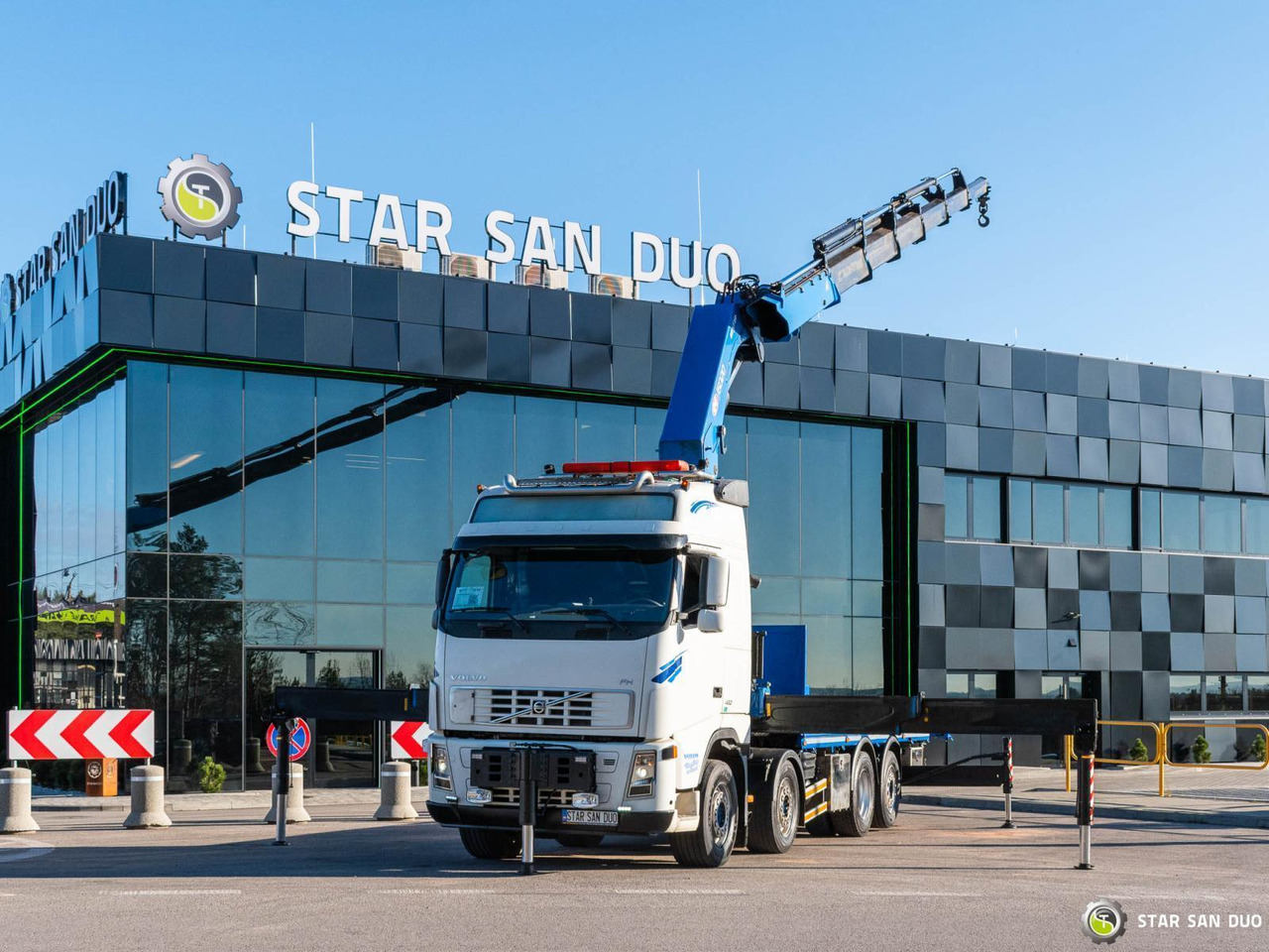 - Darus autó: 1 kép. - Darus autó: 1 kép.