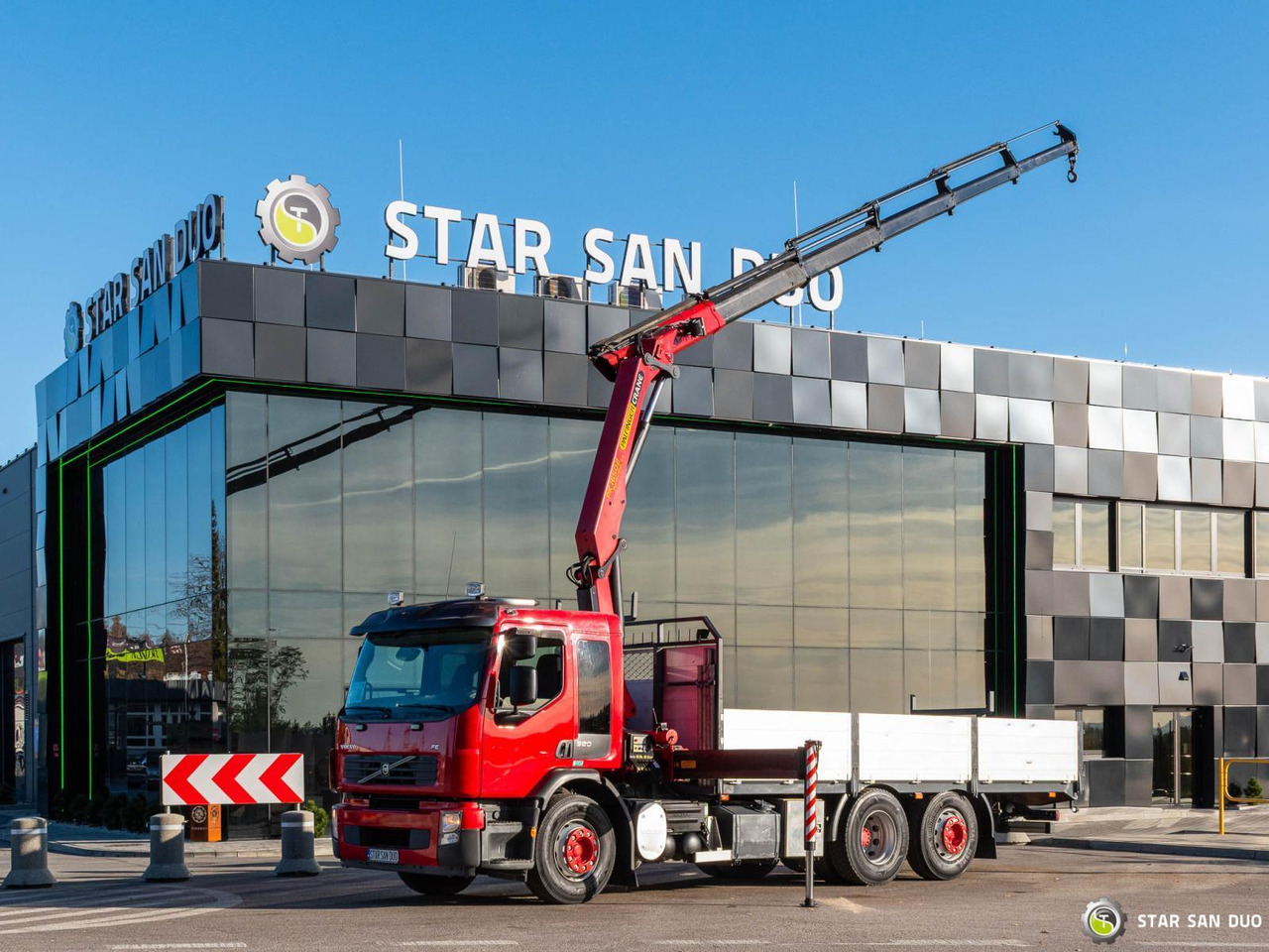 - Darus autó: 5 kép. - Darus autó: 5 kép.