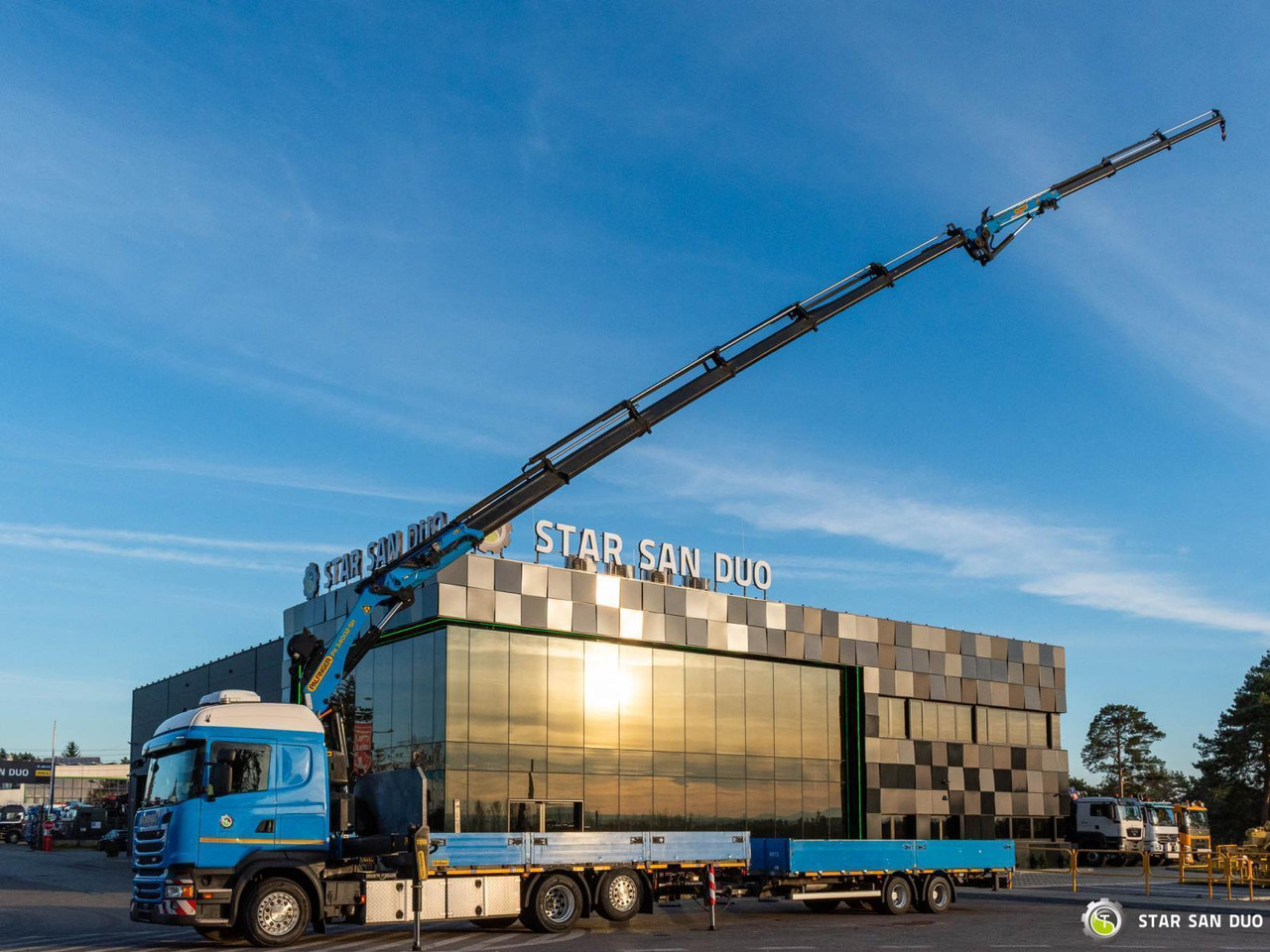 - Darus autó: 3 kép. - Darus autó: 3 kép.