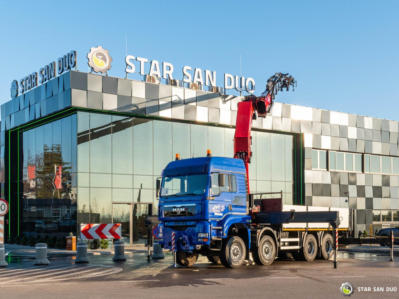 - Darus autó: 2 kép. - Darus autó: 2 kép.