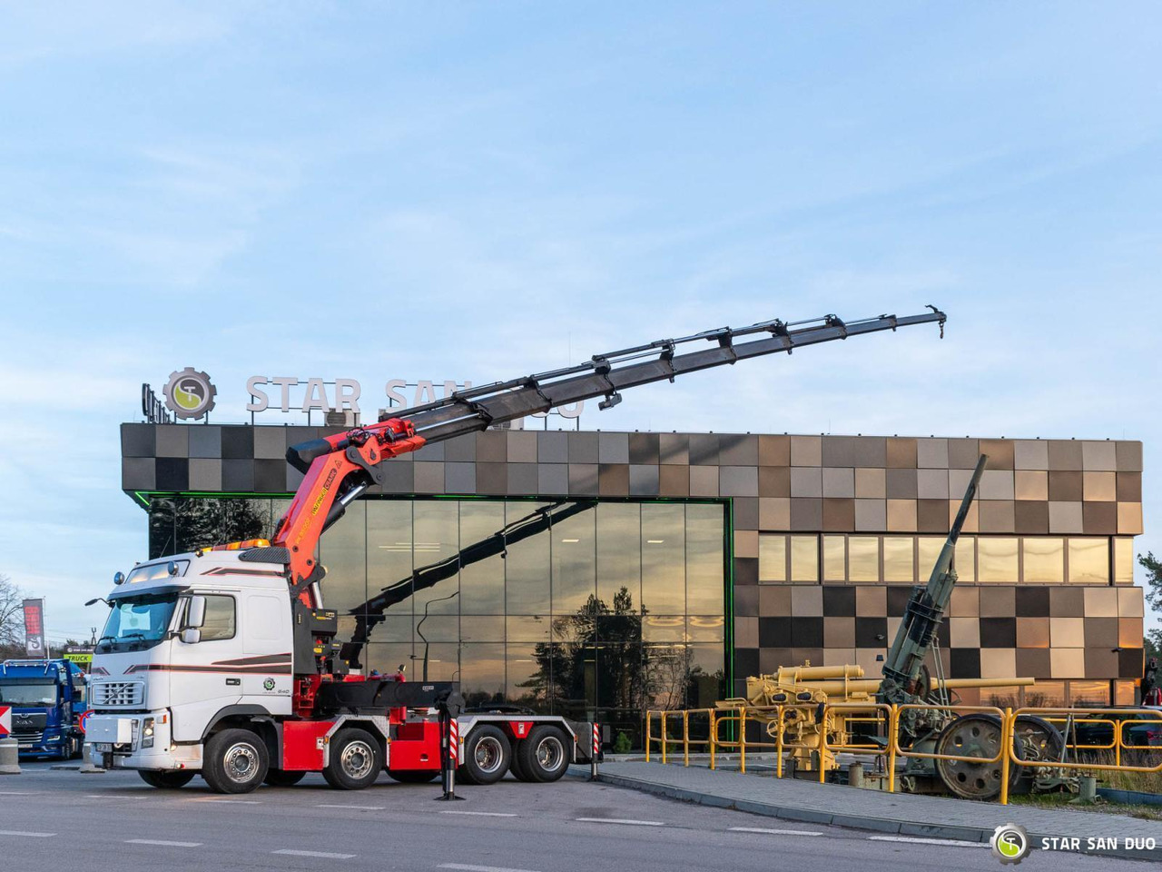 - Darus autó: 4 kép. - Darus autó: 4 kép.