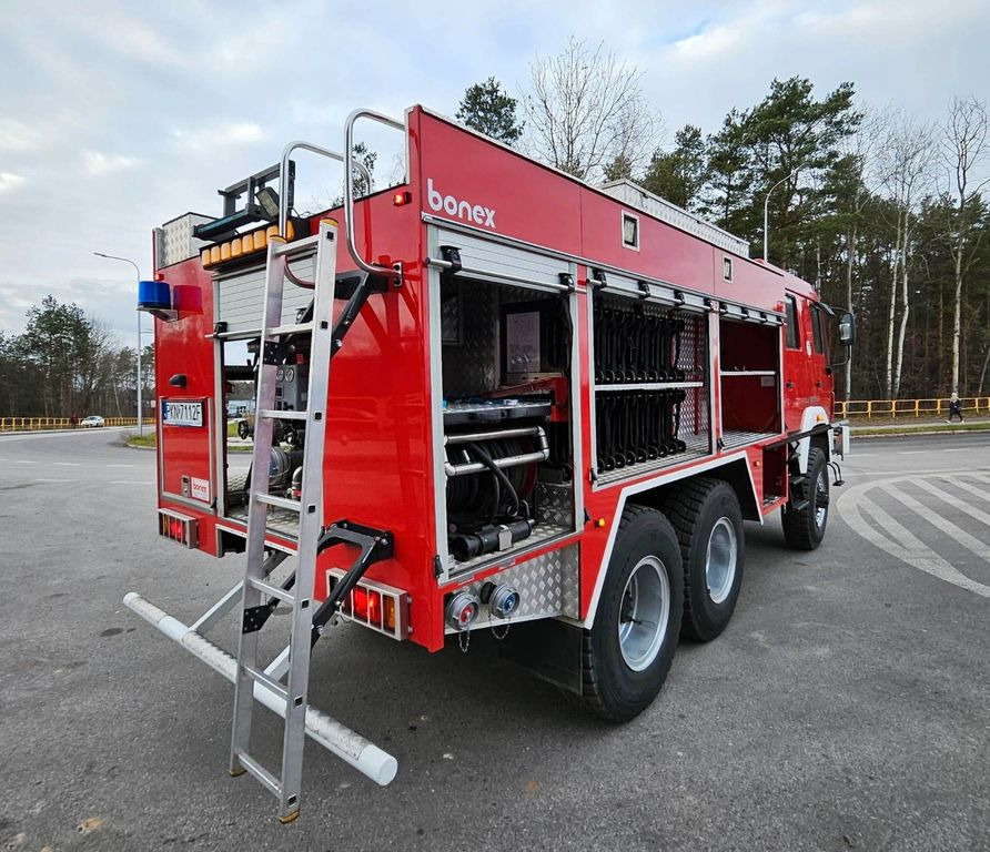 MAN 6x6 STAR Firetruck Feuerwehr - Tűzoltóautó: 4 kép. MAN 6x6 STAR Firetruck Feuerwehr - Tűzoltóautó: 4 kép.