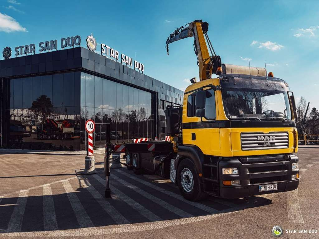 MAN TGA 18.440 6x2 FASSI F 210 A.24 Crane Rotator - Darus autó: 2 kép. MAN TGA 18.440 6x2 FASSI F 210 A.24 Crane Rotator - Darus autó: 2 kép.